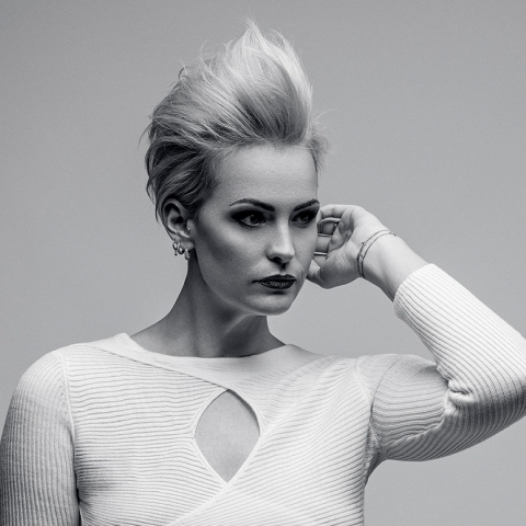 Volume Powder efekat ženski model subrina professional