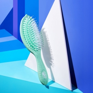 Wet Brush Treatment and Shine Tea Tree Oil cetka za rascesljavanje Wet Brush Treatment and Shine Tea Tree Oil cetka za rascesljavanje